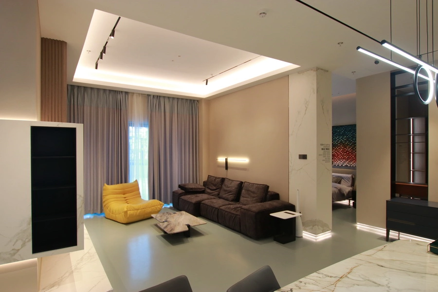 大中华IFC公寓灯光顾问